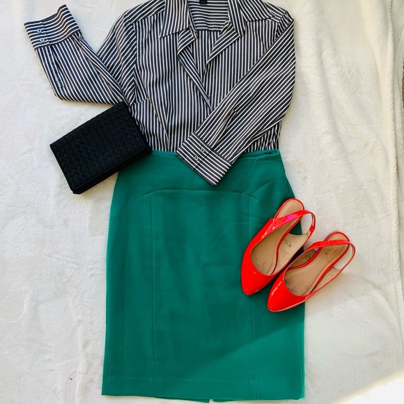 The Limited Dresses & Skirts - The Limited Kelley Green Pencil Skirt